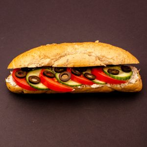 Tonhalkrémes zárt szendvics